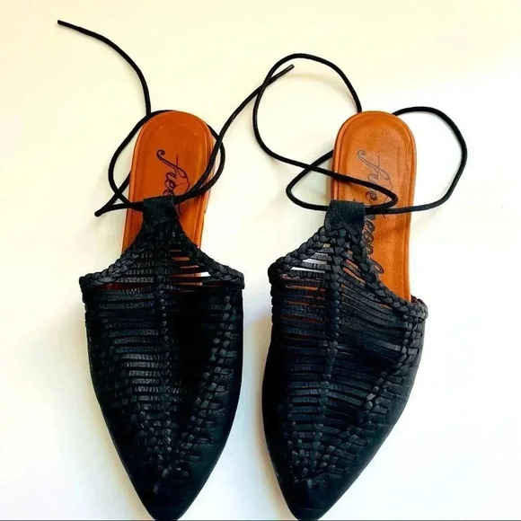 Free People Dana Woven Pointy Toe Flat Shoes - Picture 3 of 7